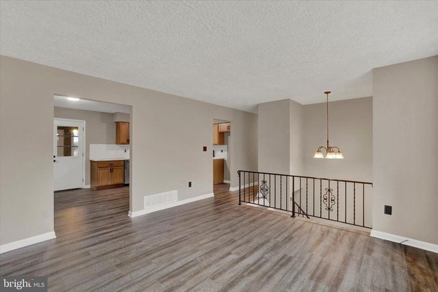 121 PAULINE AVE, York, PA 17408