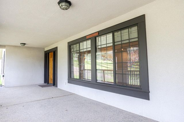 45344 S Oakview Drive, Oakhurst, CA 93644