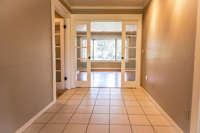 45344 S Oakview Drive, Oakhurst, CA 93644