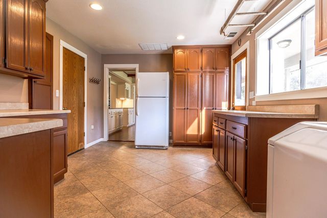 45344 S Oakview Drive, Oakhurst, CA 93644