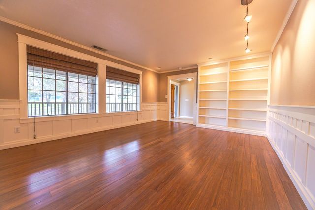 45344 S Oakview Drive, Oakhurst, CA 93644
