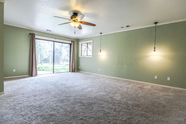 45344 S Oakview Drive, Oakhurst, CA 93644