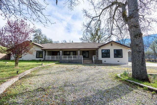 45344 S Oakview Drive, Oakhurst, CA 93644