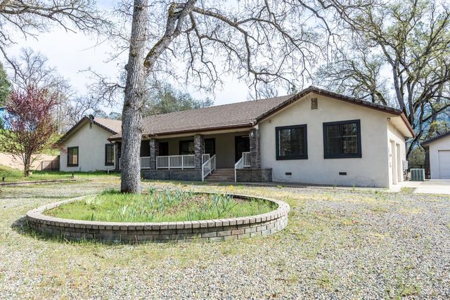 45344 S Oakview Drive, Oakhurst, CA 93644