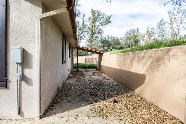 45344 S Oakview Drive, Oakhurst, CA 93644
