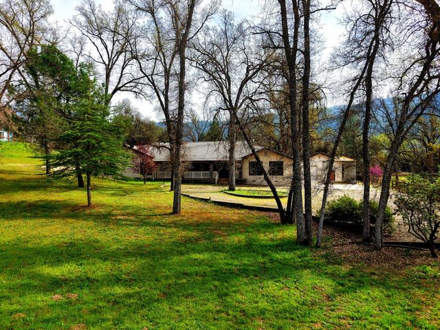 45344 S Oakview Drive, Oakhurst, CA 93644