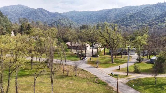 45344 S Oakview Drive, Oakhurst, CA 93644