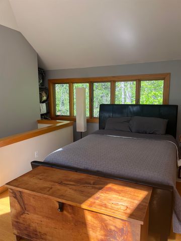 141 Great Hawk Road, Rochester, VT 05767