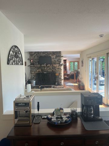 141 Great Hawk Road, Rochester, VT 05767