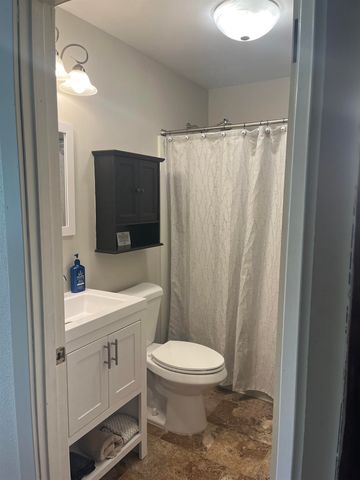 141 Great Hawk Road, Rochester, VT 05767