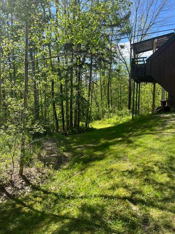 141 Great Hawk Road, Rochester, VT 05767