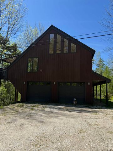 141 Great Hawk Road, Rochester, VT 05767