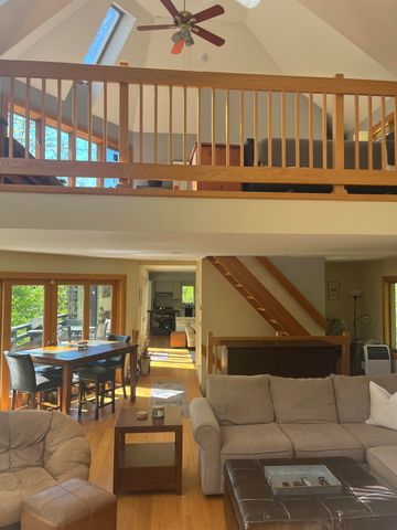 141 Great Hawk Road, Rochester, VT 05767