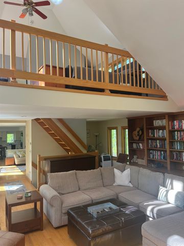 141 Great Hawk Road, Rochester, VT 05767
