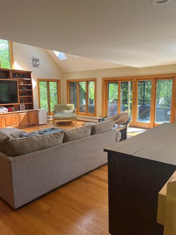 141 Great Hawk Road, Rochester, VT 05767
