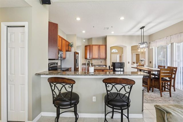 5119 WHISPERING LEAF TRAIL, Valrico, FL 33596