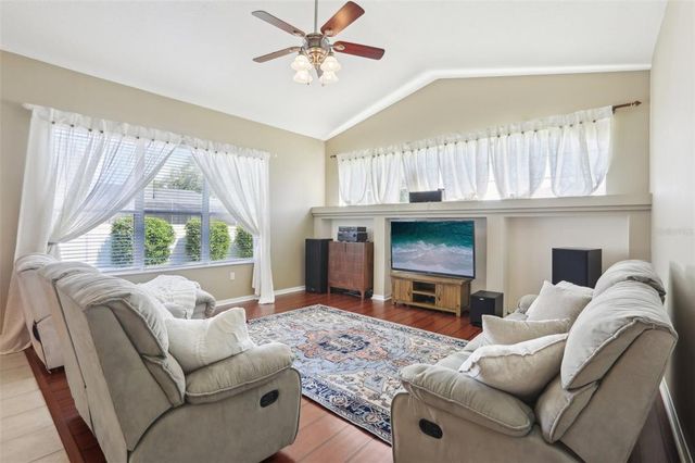 5119 WHISPERING LEAF TRAIL, Valrico, FL 33596