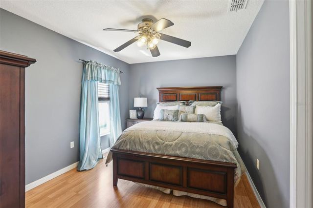 5119 WHISPERING LEAF TRAIL, Valrico, FL 33596