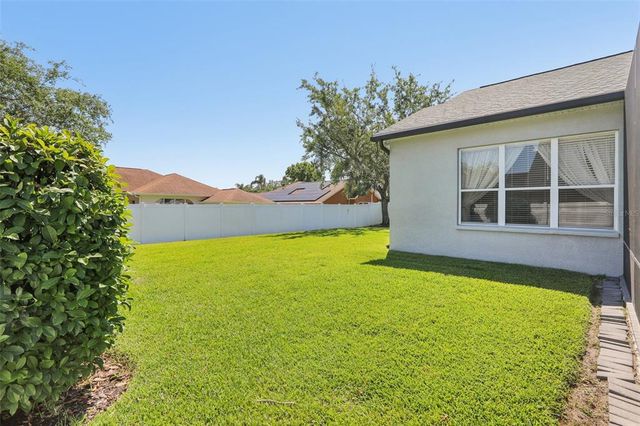 5119 WHISPERING LEAF TRAIL, Valrico, FL 33596