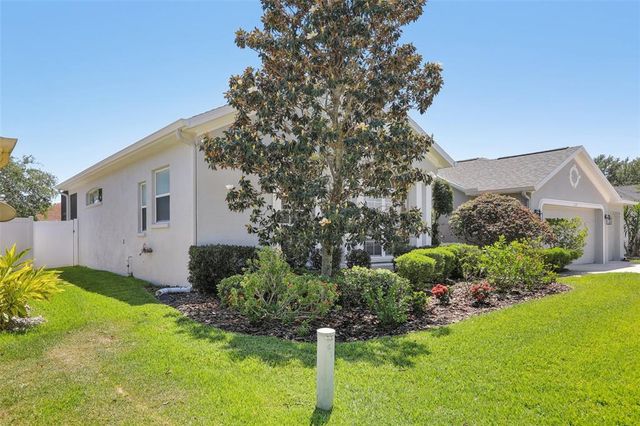 5119 WHISPERING LEAF TRAIL, Valrico, FL 33596