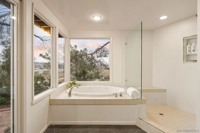 2165 Balboa Ave, Del Mar, CA 92014