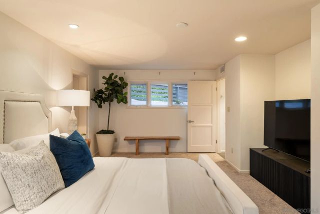 2165 Balboa Ave, Del Mar, CA 92014