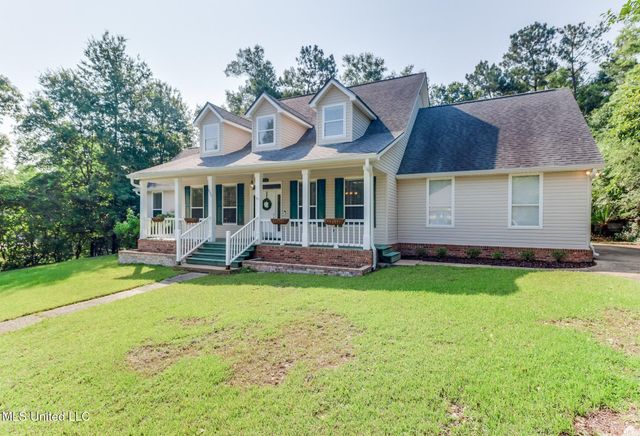 9520 Kalikimaka Place, Diamondhead, MS 39525