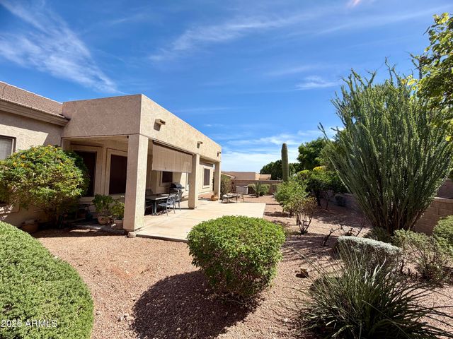 2621 E ACOMA Drive, Phoenix, AZ 85032