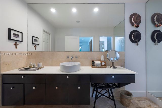 15503 SW 74th Pl, Palmetto Bay, FL 33157