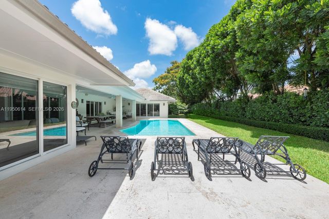 15503 SW 74th Pl, Palmetto Bay, FL 33157