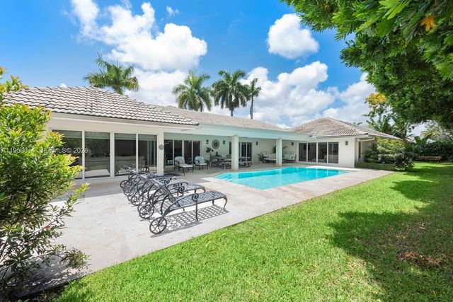 15503 SW 74th Pl, Palmetto Bay, FL 33157