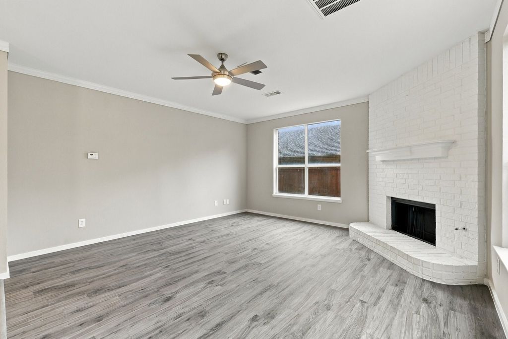 518 Briaroaks Drive, Lake Dallas, TX 75065 — photo 5