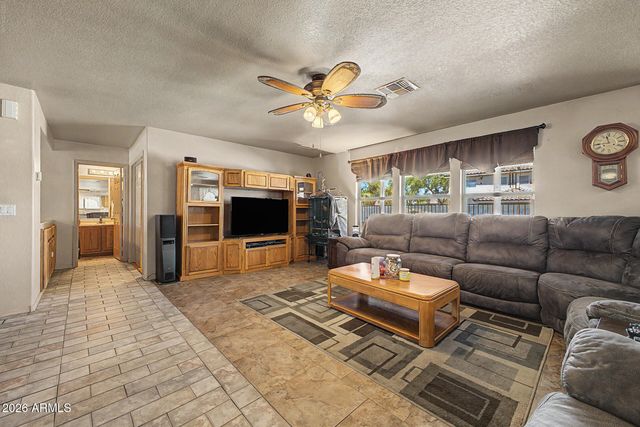 10520 W JESSIE Lane, Peoria, AZ 85383