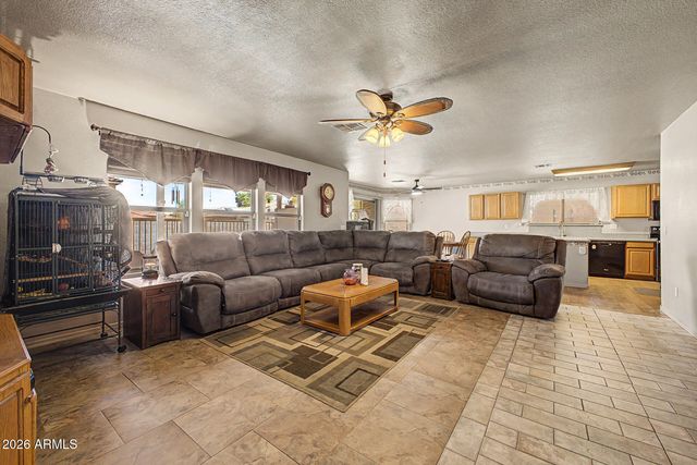 10520 W JESSIE Lane, Peoria, AZ 85383