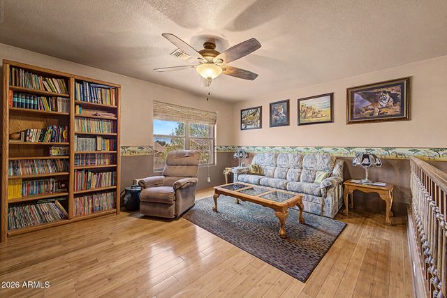 10520 W JESSIE Lane, Peoria, AZ 85383