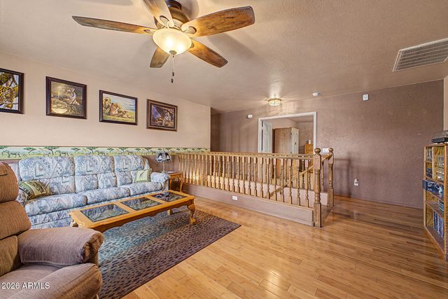 10520 W JESSIE Lane, Peoria, AZ 85383