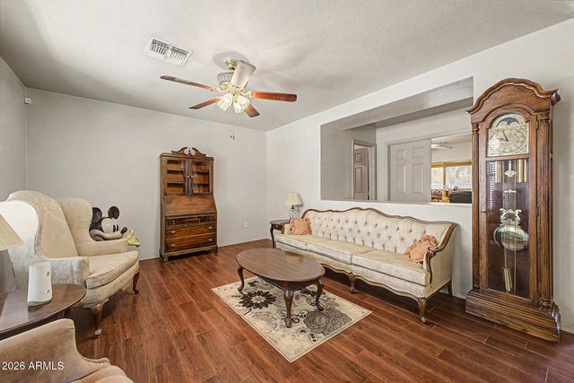 10520 W JESSIE Lane, Peoria, AZ 85383