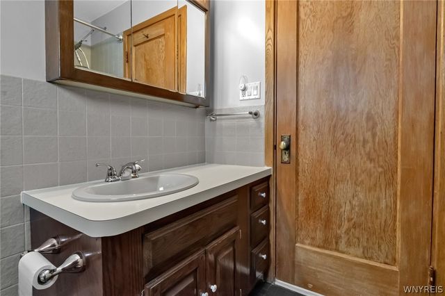 151 Knowlton Avenue, Tonawanda, NY 14217