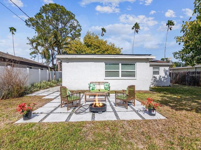 1850 OREGON AVENUE NE, St Petersburg, FL 33703