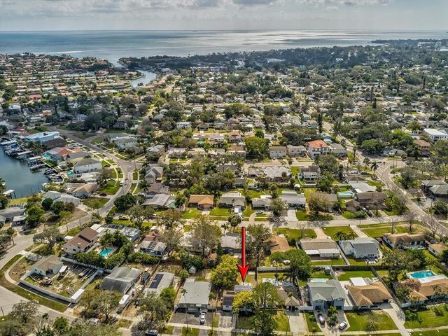 1850 OREGON AVENUE NE, St Petersburg, FL 33703