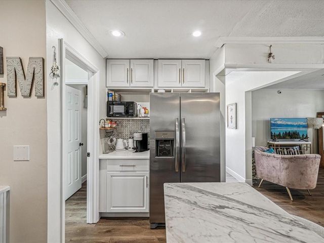 1850 OREGON AVENUE NE, St Petersburg, FL 33703