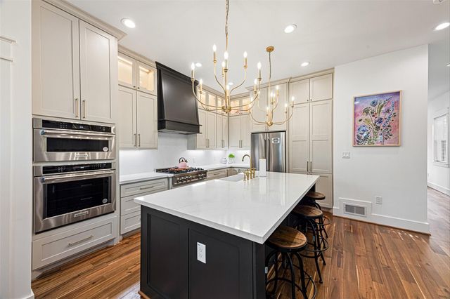 1518 31st Street, Galveston, TX 77550