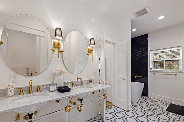 1518 31st Street, Galveston, TX 77550