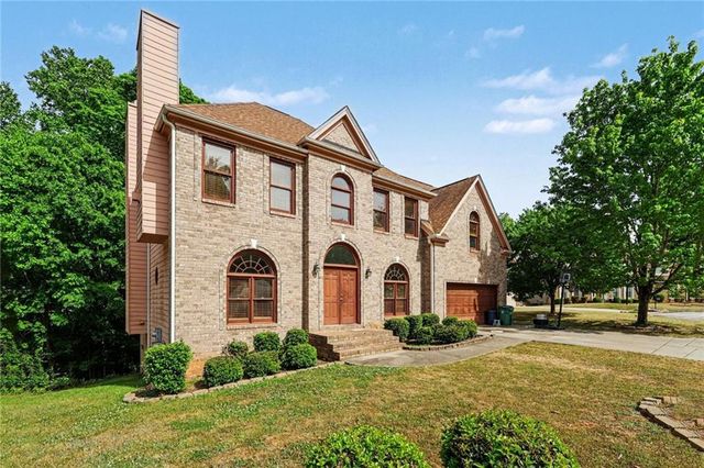 3325 Holly Hill Parkway, Ellenwood, GA 30294