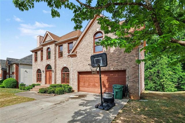 3325 Holly Hill Parkway, Ellenwood, GA 30294