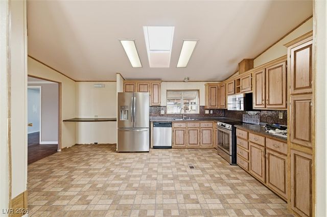 1850 West Mesquite Avenue, Pahrump, NV 89060