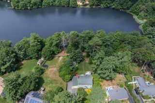 1 Pine Needle Lane, Plymouth, MA 02360
