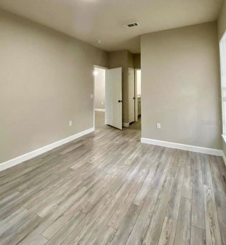 3011 HEMINGWAY CIRCLE 3011, Haines City, FL 33844