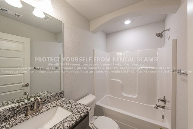 4375 W Topeka Avenue, Fayetteville, AR 72704