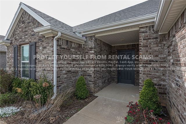 4375 W Topeka Avenue, Fayetteville, AR 72704